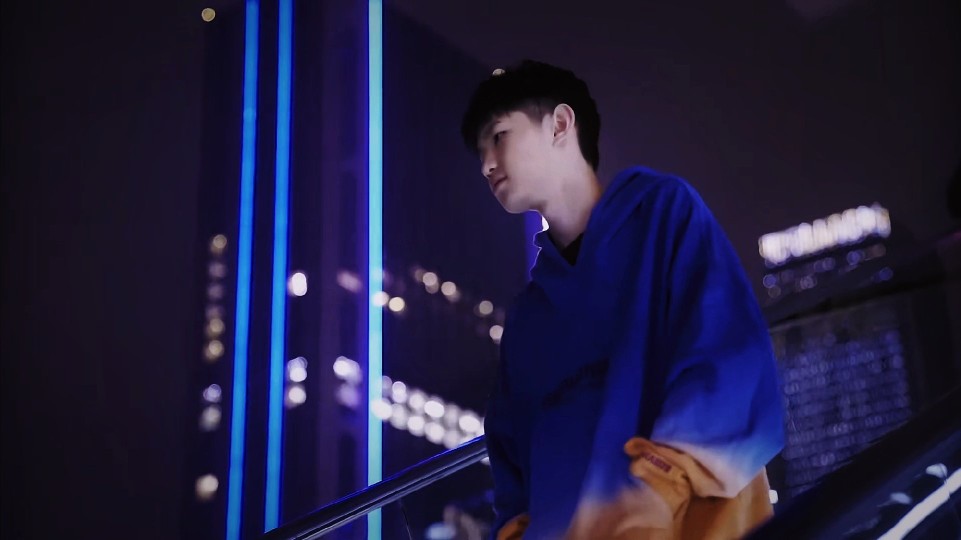 手的中场线